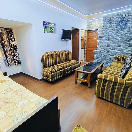 ורנאסי Kiara Home Stays מראה חיצוני תמונה